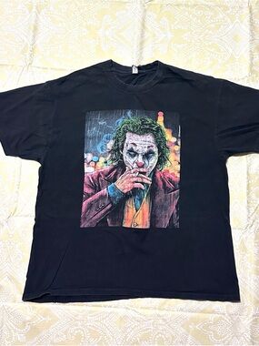 Black Short-Sleeve Graphic Crewneck T-Shirt - Dark Joker Illustration